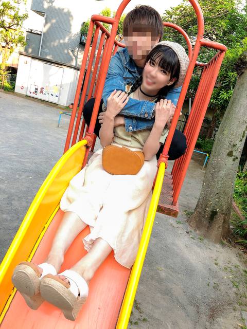 【スレンダー体操**】可愛さ1000％♥(21歳) イケメン彼氏にゾッコン軟体お嬢様　恥ずかしいのにマンコ撮られてガンガン潮吹きアクメ　ラブラブ痙攣絶頂中出し　個人撮影【身バレ厳禁取り扱い注意】