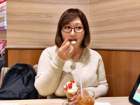【クセ強女♯004】むっちり肉団*専門**22歳。ほしがりぽっちゃりマゾビッチ。オエオエ涙目イラマ調教♡