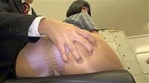 ムチっとした尻を突き出し男を挑発するパンストOLが、スケベな穴に遠慮なくチンポをズボズボされ快感に打ち震える！！