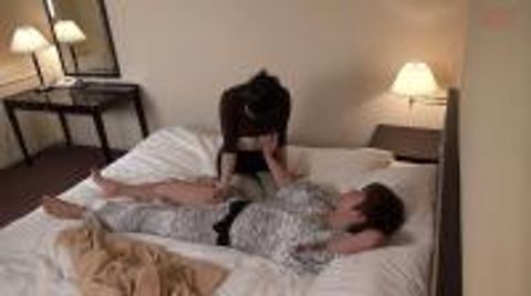 出張マッサージの美熟女をエロい気分にさせてセックス21