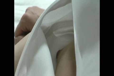 働くナースの生パン生乳高画質**