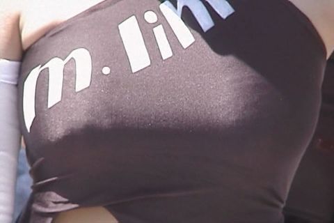 [ 個撮][HD] 激カワレイヤーこぼれおちるおっぱい♡萌えポーズ中に限界ぎりぎり接写