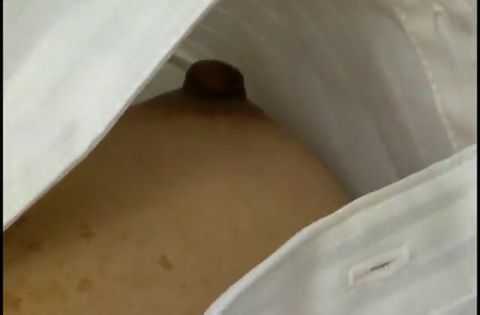 ＯＬさんの無防備なブラウスの隙間からこぼれたコリコリ乳首**　４　SNS-497