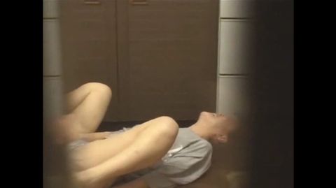 マンションの隣人、JDの激しすぎる自慰★**に成功しました！！