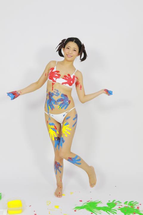 SaSa Handa 範田紗々