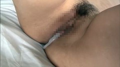 《ハメ撮り個撮》爆乳白肌白肌ギャルの体を攻め立て濃い目のを出した日!!