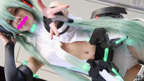 【1920×1080HD】コスプレイヤー会場・お宝アルバム 05[ロム販売なのに陰唇ギリギリ。ハイレグくいこみデカ尻」