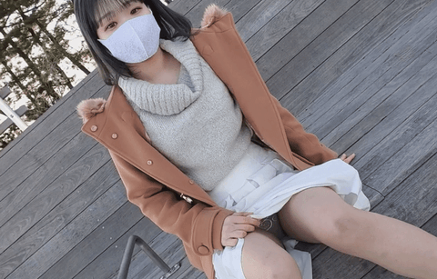 【無修正】上京してきた色白素朴。お泊り連続中出し