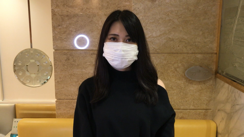 コロナ禍で困窮の美人CA25歳。ポーカーフェイスをイラマで吐く寸前まで追い込み崩す→ごっくん。