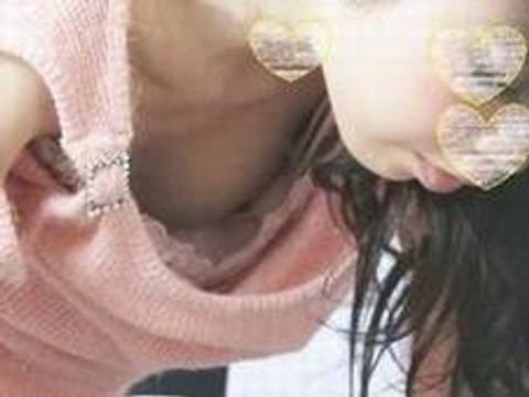 同僚の胸チラ　管理部 M美ちゃんの乳首