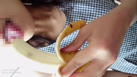 おばちゃん（熟女）スレンダー美女の『バナナにフェラチオ』【唇・口・舌・歯・よだれ・唾・咀嚼フェチ】