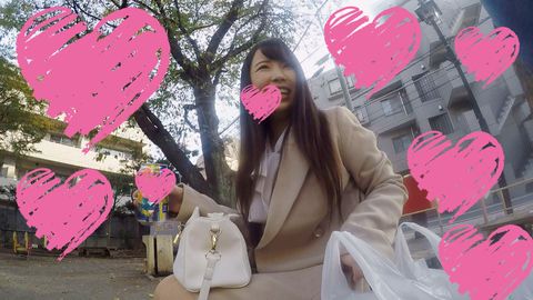 【素人動画】見た目は真面目なお堅いお嬢様。実際はオマタゆるゆるヤリマン女-前編-