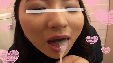 【個人撮影】Ｈカップの超爆乳！！巨乳*がトイレでエロ過ぎるフェラチオ！！