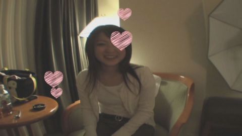〔素人動画〕〔顔出し〕【18歳】ドス黒い中年チン〇をくわえさせてビンビンに勃起したら挿入メロメロに…