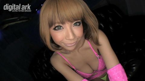 ビタミンカラーがエロい！！ボディコンちゃん！！Wフェラでネッチョリ〜〜