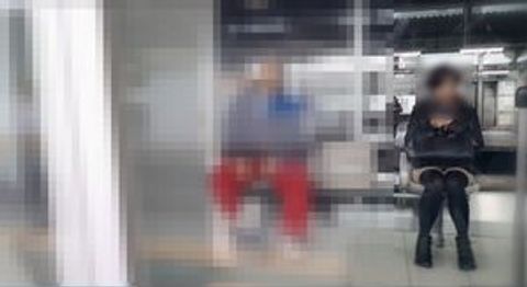 待合で、うっかり*　パンツ丸見え　ふたりセット