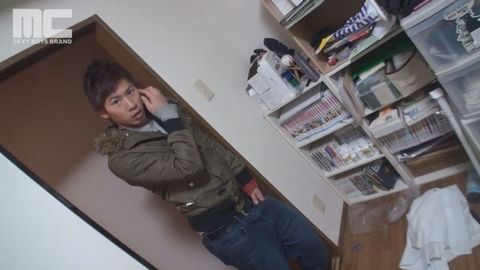 21才体育会系の自宅でいつもやっている様にオナニー公開！