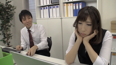 時間よ止まれ！　新婚ホヤホヤの先輩にイタズラVol.3