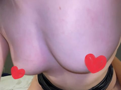 【訳あり特価】素人美白美人♡美巨乳・パイパン・ロングブーツ姿に我慢できずに騎乗位中出し♡毎月10本限定販売