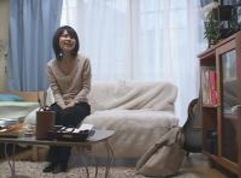本物ガチ素人を自宅に連れ込み****！！性行為の一部始終を無断で流しゅつさせちゃいます… その２０８　潮吹き美乳*　ちはるちゃん　「****出ちゃうぅ～！！」　