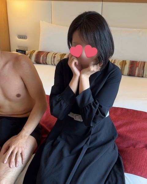 新規の巨根単独様と夫の前でNTR 〜「パ⚫︎が悪いんだからね。。」〜※レビュー特典あり
