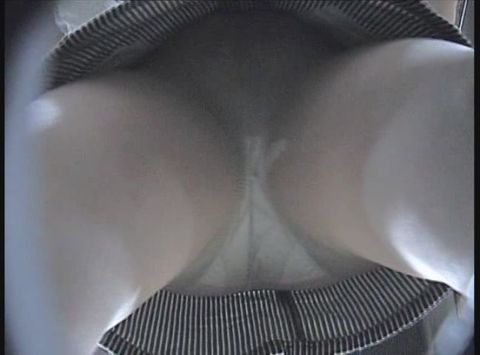 人妻・熟女専門****師が集めたローアングルコレクション　01