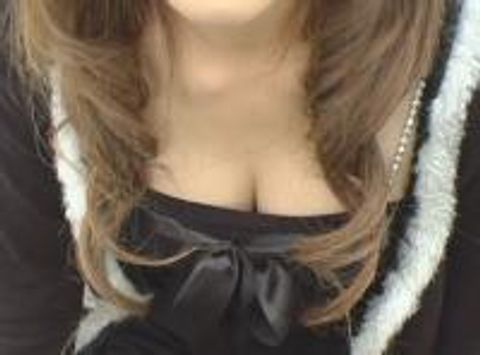 ネットの募集で来た名古屋の巨乳素人*に色々エッチな事をさせちゃいました！！　