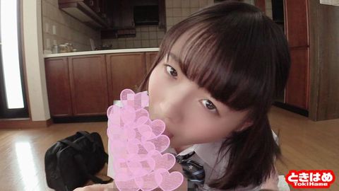 【フェラチオ/口内発射】モジモジしながらピンク色の乳首が立ってるオッパイを見せてくれた恥じらい**のフェラチオでクチマンコに発射した！