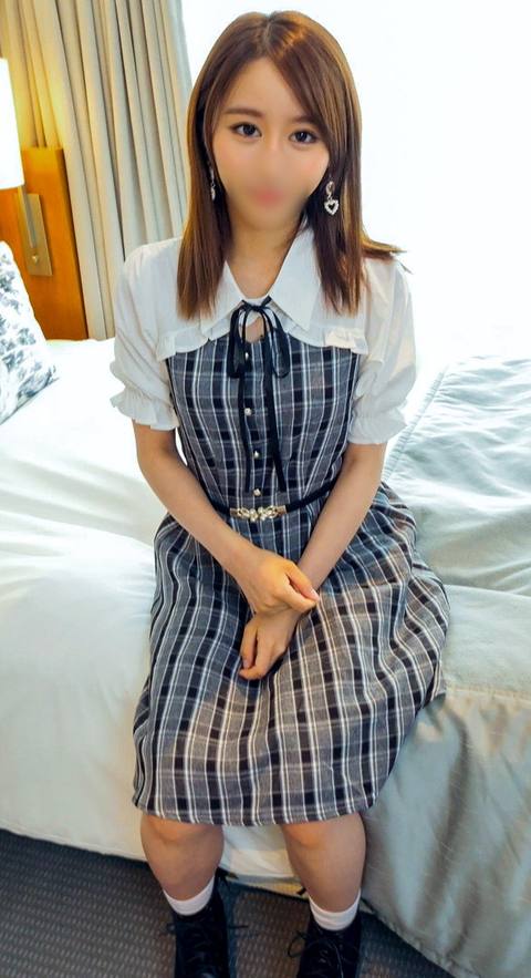 490円:個撮）©学校教師　現代社会【大学時代は肉便器】新卒2年目で同僚のチンポしゃぶる美人「ああつ…すごい糸引いてる…♥」ペニスほお張る24歳.射精まで公開させます
