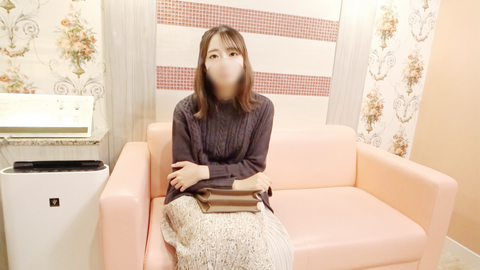 あまりの可愛さにソファで生挿入。控えめで穏やかなM大理学部に通うJD計5回以上の絶頂・中出し。