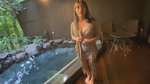 貸し切り露天風呂で変態ギャルをハメ撮り【下●温泉】