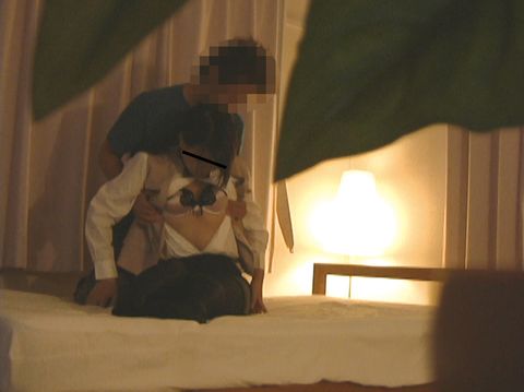 ビジネスホテルで働くお*さんとムホホなことしちゃいました！