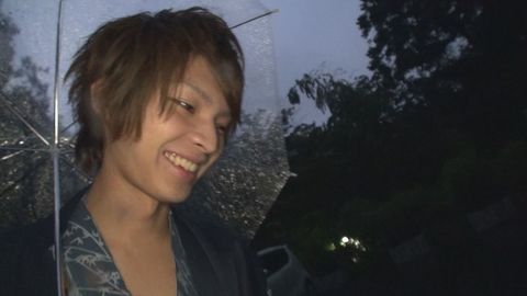 ノーパン浴衣に着替えてさっそく野外露出でザーメンごっくん！