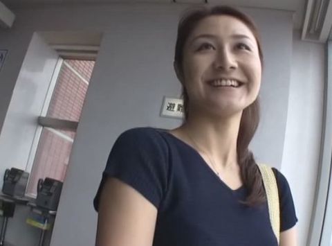 「妻」よりも「女」でいたい私…　素人妻２名　その２９