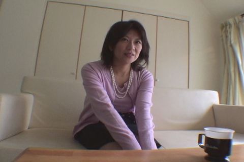 旦那に内緒の秘め事…　素人妻の淫らな性欲26　みさと　４０歳