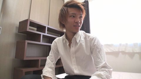 頭の中がオンナを抱くことしかないゴウはカメラの存在も忘れて腰振りまくり！