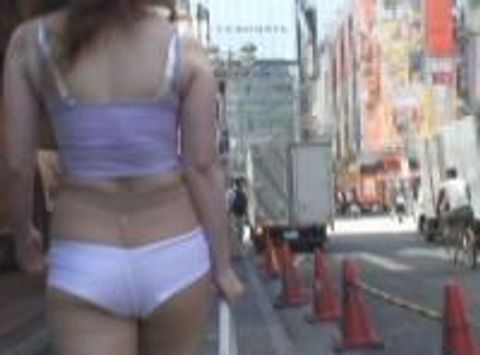 完全素人どＭ女たちの過激な野外露出！！その*　素人さん３名