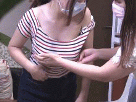 美乳Ｍちゃん　自慢のおっぱい鷲づかみされるｗｗｗ