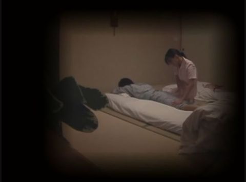 温泉宿で呼んだ出張マッサージの素人さんとSEX！！行為の一部始終を*****で録画し無断で流しゅつさせちゃいます！！　その②　地方の素人２名