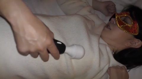 【個人撮影・中出し】40歳を迎えて性欲が頂点へ　天国モードの体は羞恥心を越えて溢れ出る潮の洪水・・・