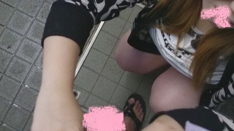 【個撮07】友人の嫁を呼び出してトイレで手コキ【おまけ付】