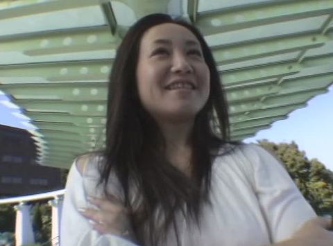 人妻たちの浮気心　「私、他人に抱かれたいんです」　素人妻２名　その３