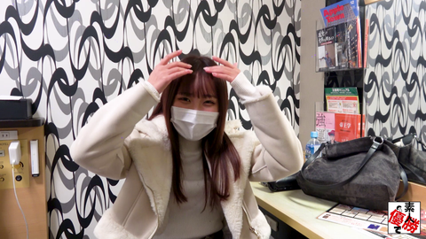 【顔出し・初出演】超絶可愛い20歳JD！気持ち良さそうだから勝手にマスク外して中出しもしてきた♪