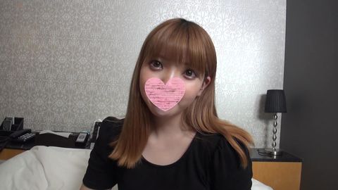 ☆初撮り☆完全顔出し☆くりくりお目々の19歳美**♥剛毛未処理マンコに極太チンポぶっこんで悶絶生ハメSEX♥【特典付】