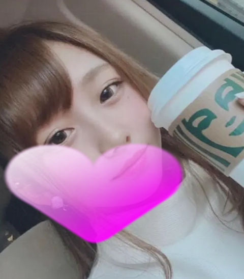 可愛い笑顔の彼女が初撮影に挑戦してくれました！大満足です～