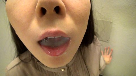 個撮)喉奥ピストン！おっとり文学系お*さんの密着フェラ【生ザーメンごっくん】