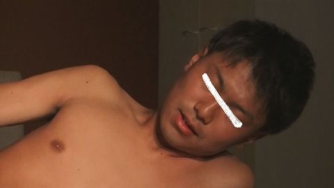 長身体育会サッカー部が両方の口でくわえちゃう！初めてのアナルにハマってドピュッ！！