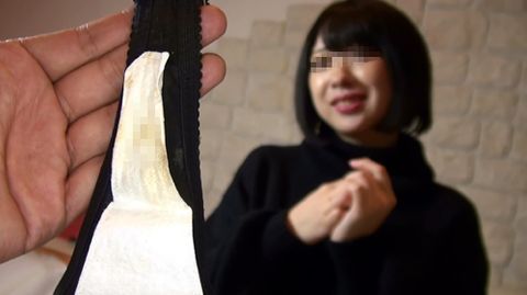 【オリジナル個撮】可愛いアオイちゃんの使用済みエロエロパンティーとオマ○コ密着おりものシート