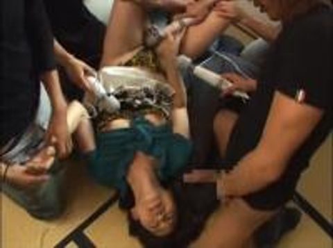 人妻！熟女！*！電マでイかせて中出し発射！File.5