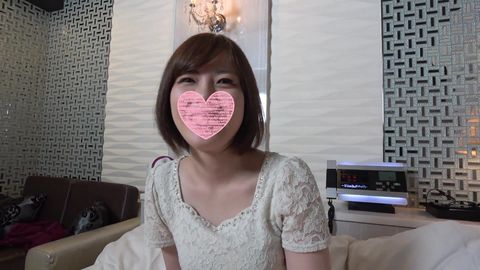 ☆初撮り☆完全顔出し☆おしゃべり大好き色白スレンダー美女♥エロスイッチオン！ギャップがエロい中出しSEX♥【特典付】